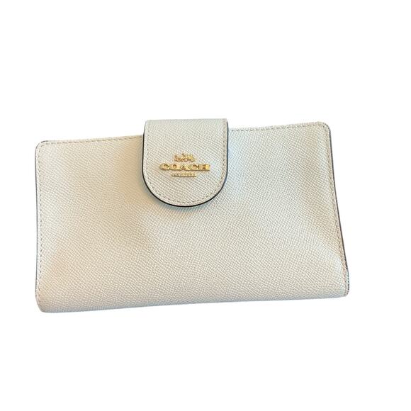 COACH The Phone Wallet Bi Fold Crossgrain Leather Chalk White/Camel Women’s NWOT - Picture 2 of 15